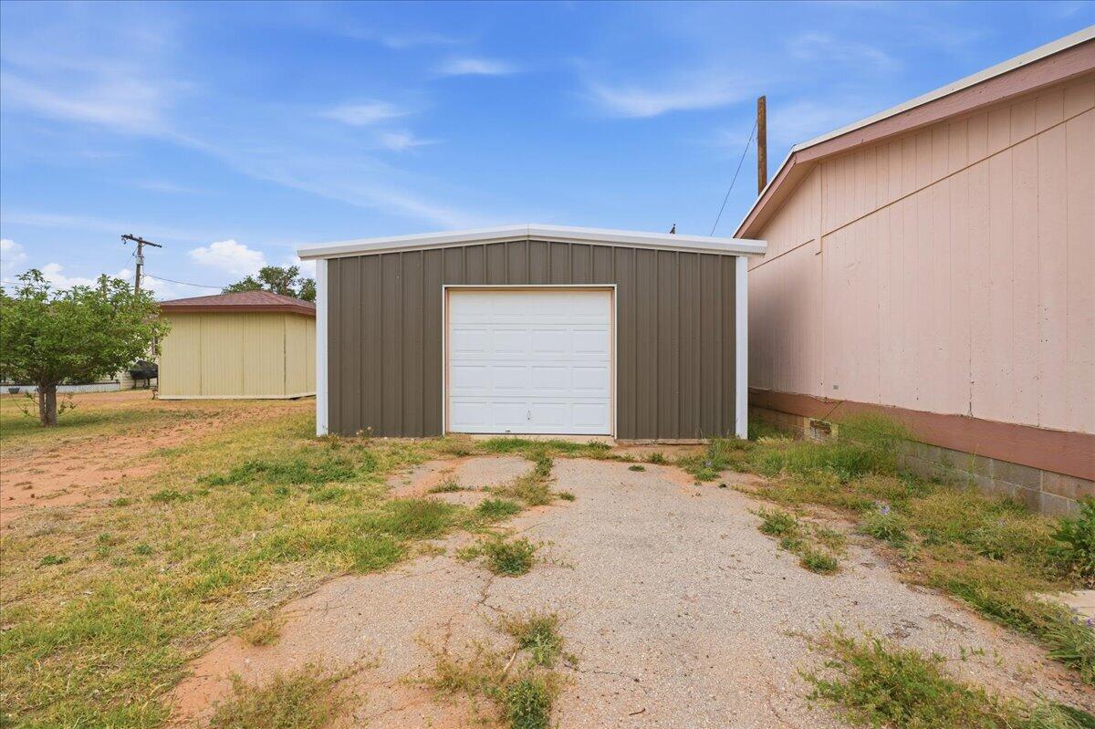 1610 Xavier Street Lubbock, TX 79403 - Photo 28 of 28 28-nmcb-xavier-26