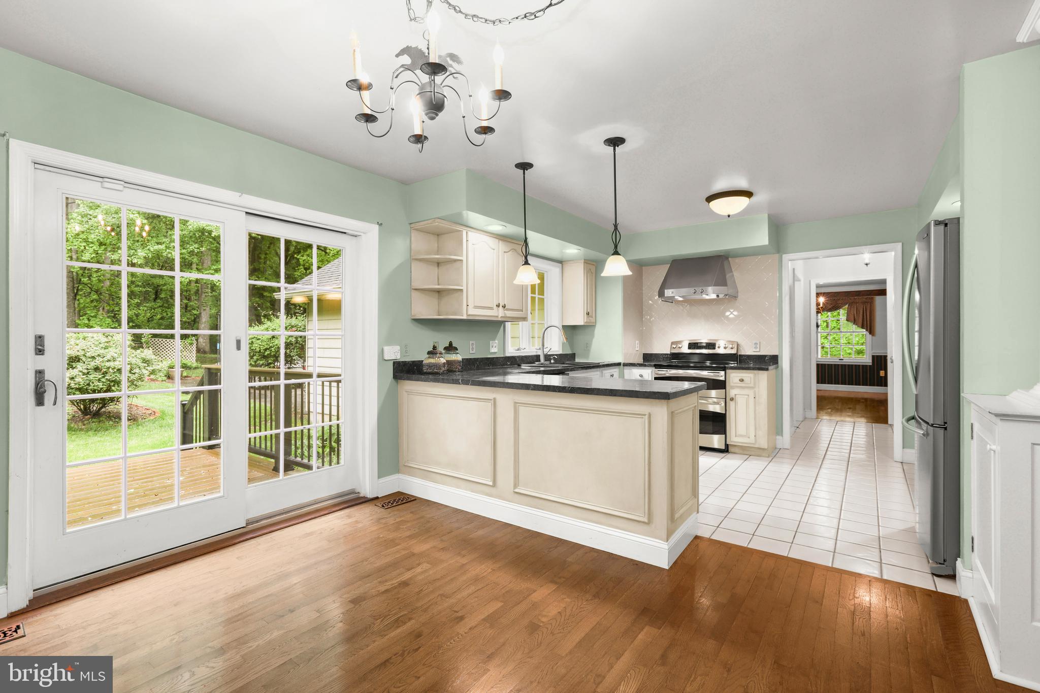 5602 Patterson Road Baldwin, MD 21013 - Photo 47 of 88 Breakfast nook with slider door to rear deck