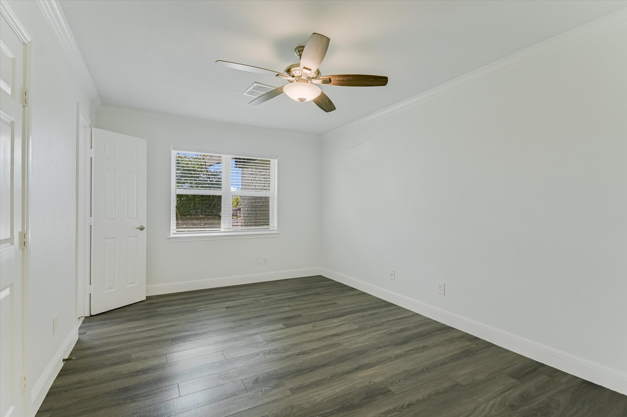 12504 Limerick Avenue Austin, TX 78727 - Photo 8 of 18