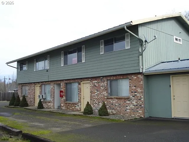 $575,000 | 3148 West Harvard Avenue, Roseburg, OR 97471