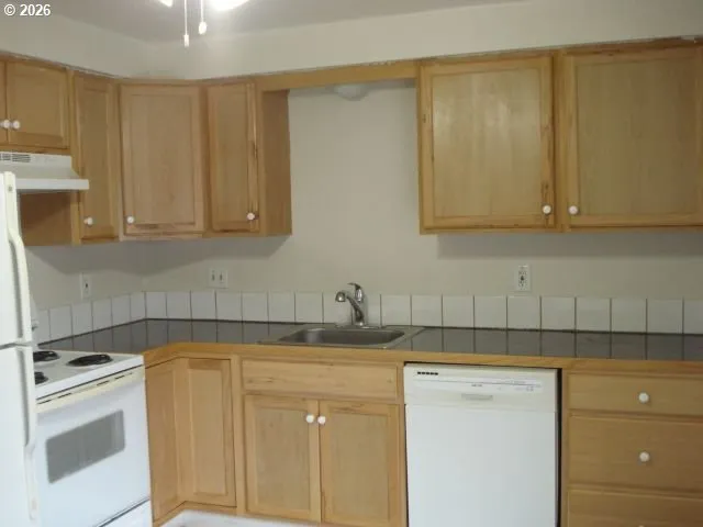 $575,000 | 3148 West Harvard Avenue, Roseburg, OR 97471