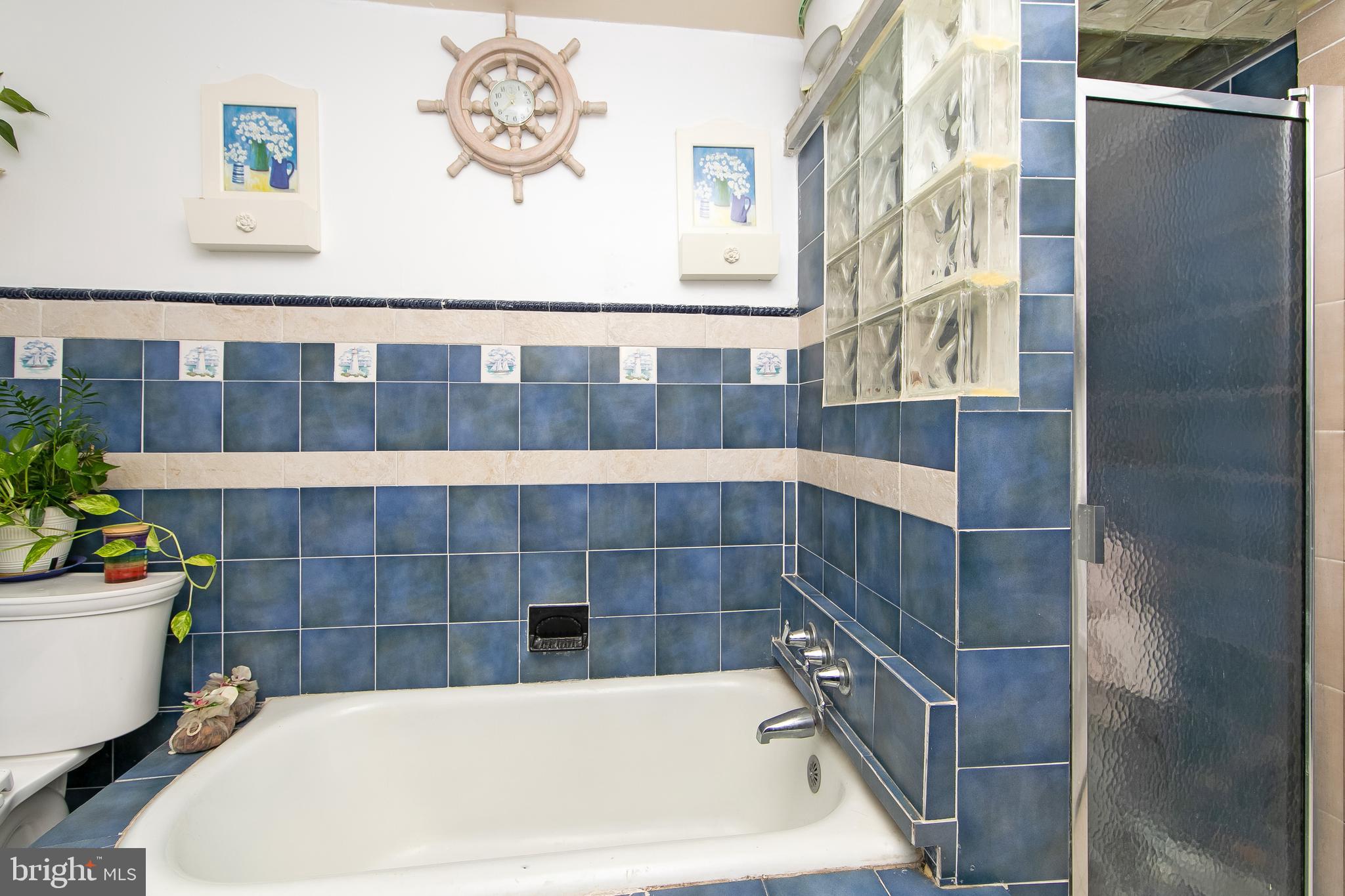 7000 Penarth Avenue Upper Darby, PA 19082 - Photo 30 of 47