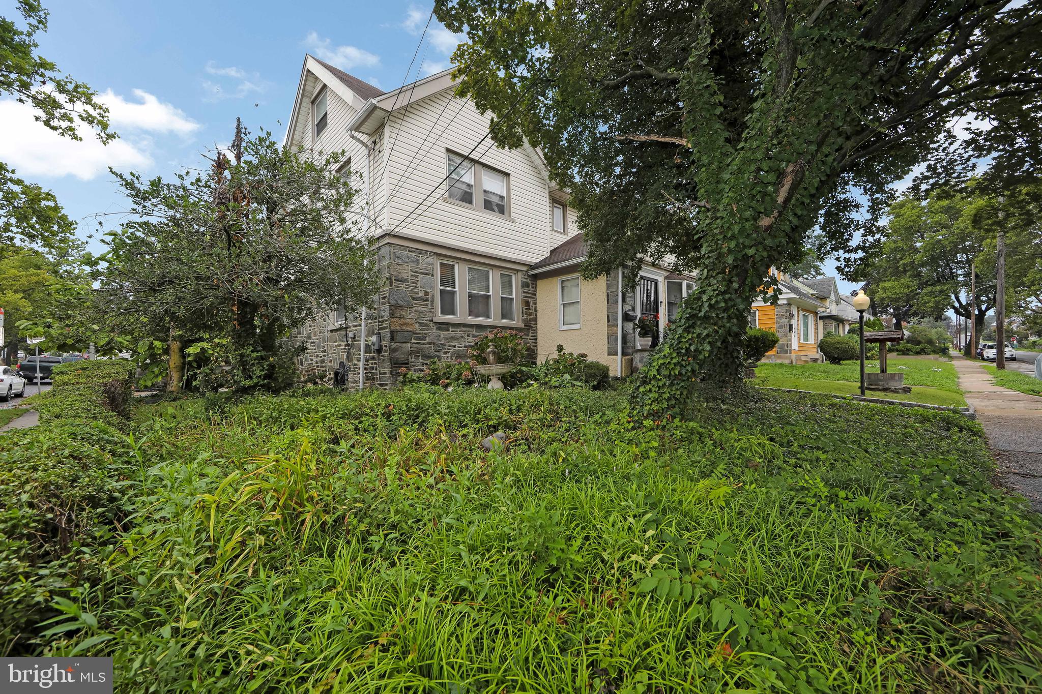 7000 Penarth Avenue Upper Darby, PA 19082 - Photo 3 of 47