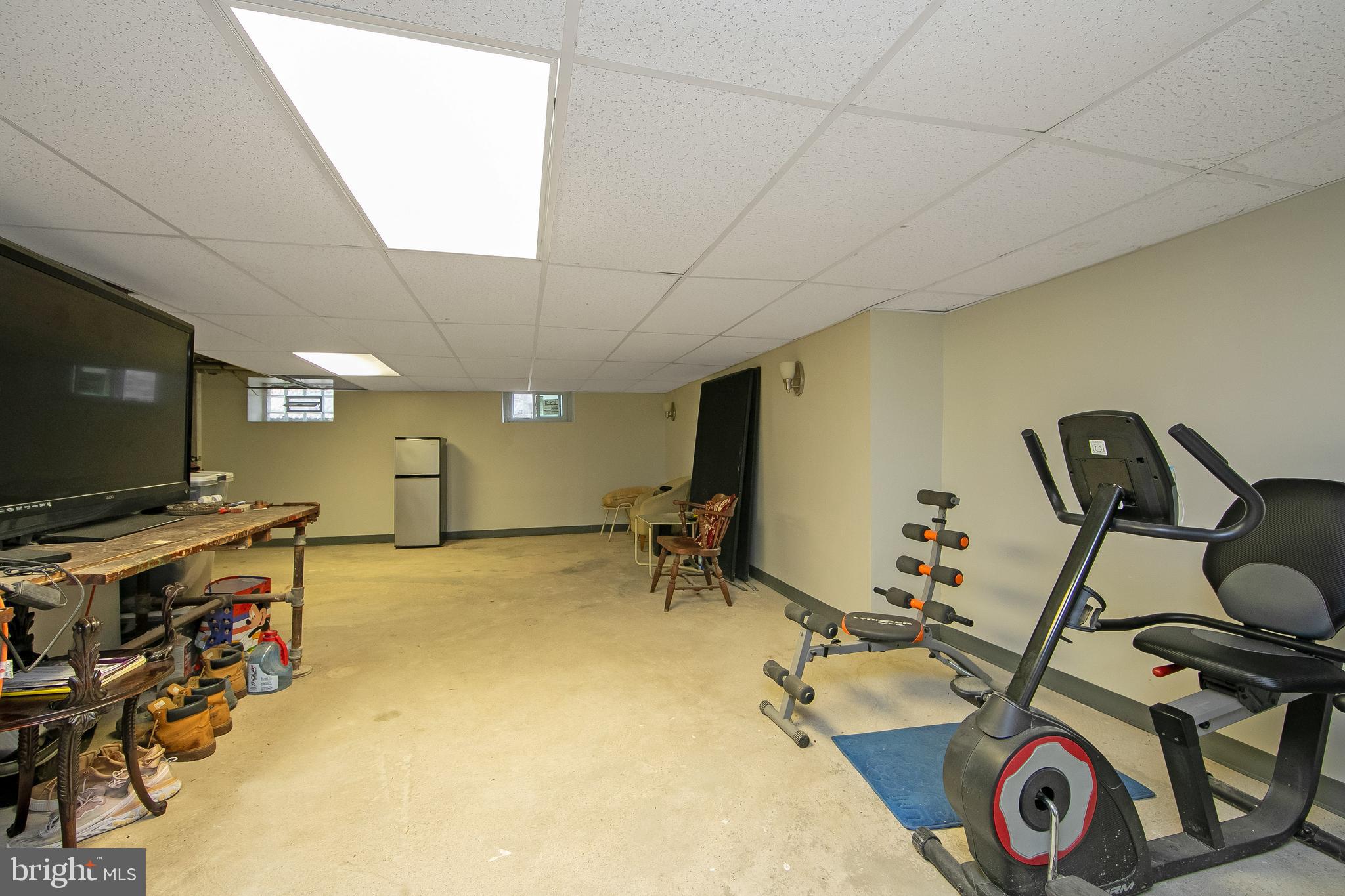 7000 Penarth Avenue Upper Darby, PA 19082 - Photo 44 of 47