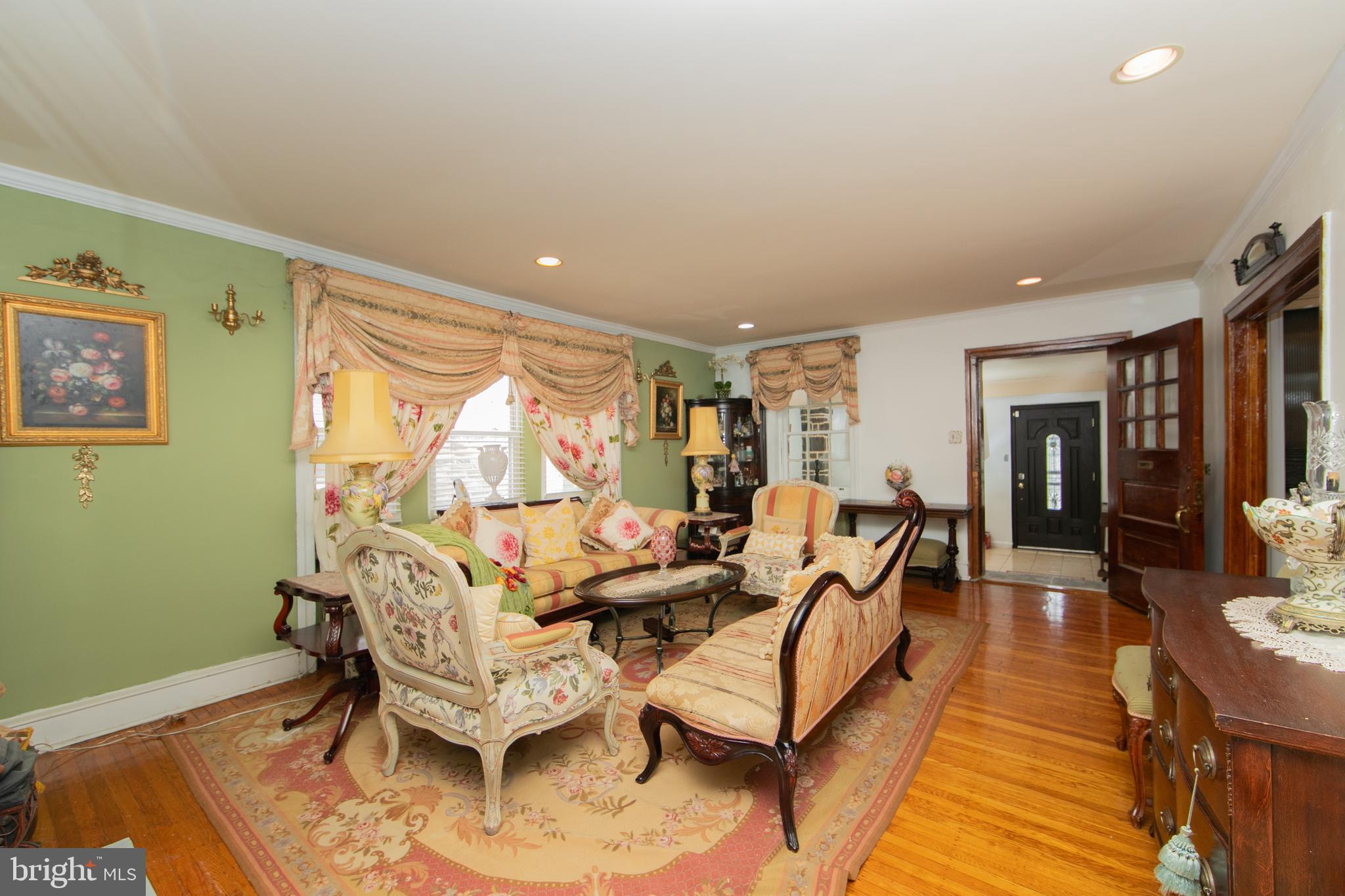 7000 Penarth Avenue Upper Darby, PA 19082 - Photo 8 of 47