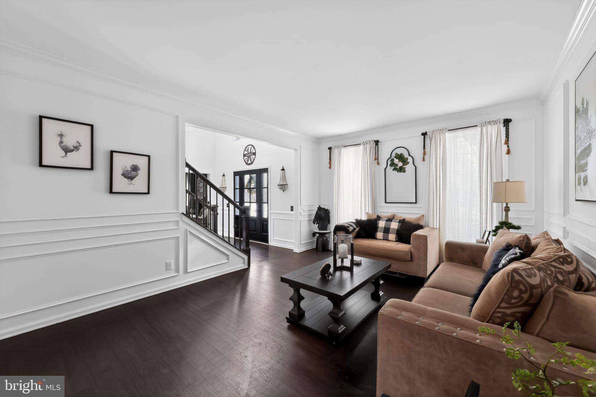 106 Coventry Lane Swedesboro, NJ 08085 - Photo 10 of 38 a living room with furniture and a window