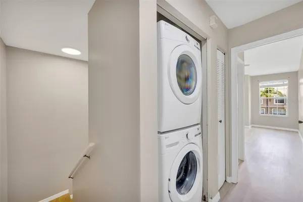 $2,050 | 632 Kensington Lake Circle, Unit 632, Brandon, FL 33511