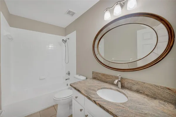 $2,050 | 632 Kensington Lake Circle, Unit 632, Brandon, FL 33511