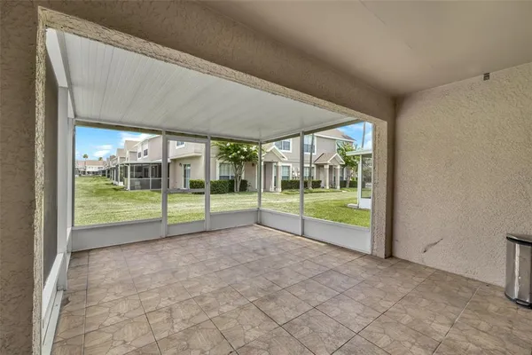 $2,050 | 632 Kensington Lake Circle, Unit 632, Brandon, FL 33511