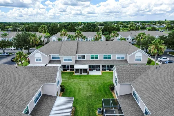 $2,050 | 632 Kensington Lake Circle, Unit 632, Brandon, FL 33511