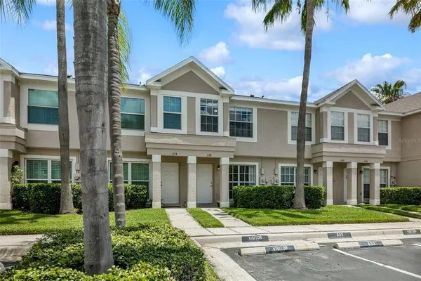 $2,050 | 632 Kensington Lake Circle, Unit 632, Brandon, FL 33511