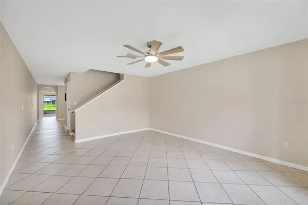 $2,050 | 632 Kensington Lake Circle, Unit 632, Brandon, FL 33511
