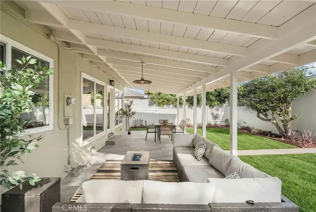 $1,070,000 | 2306 Carfax Avenue, Long Beach, CA 90815