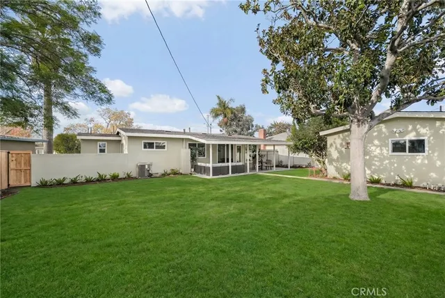 $1,070,000 | 2306 Carfax Avenue, Long Beach, CA 90815