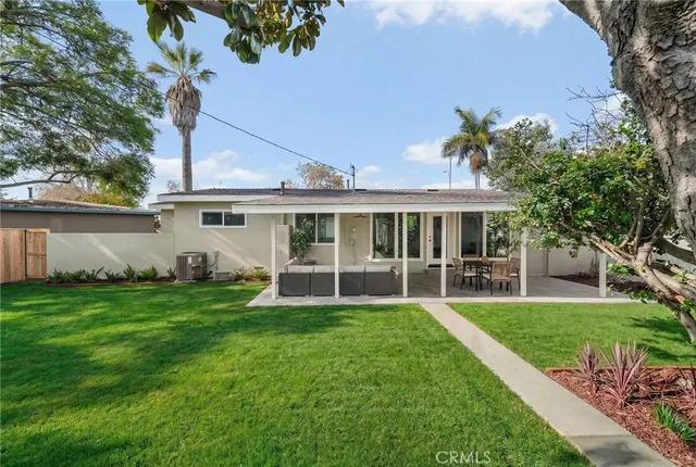 $1,070,000 | 2306 Carfax Avenue, Long Beach, CA 90815
