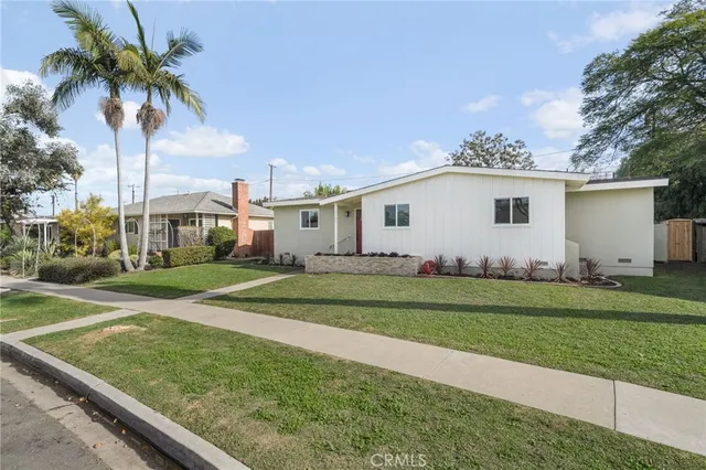 $1,070,000 | 2306 Carfax Avenue, Long Beach, CA 90815