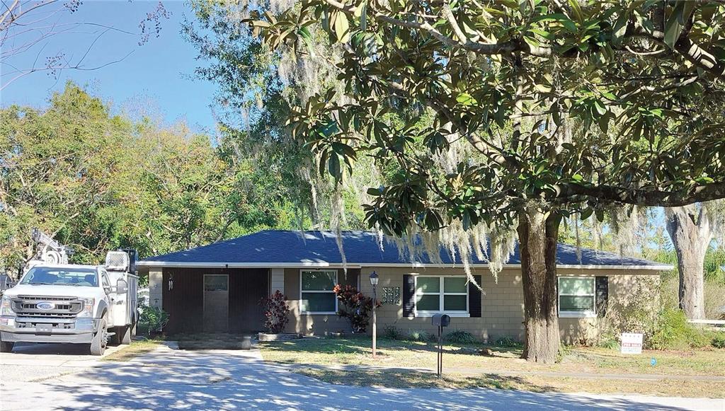 1111 North Palmetto Cir  