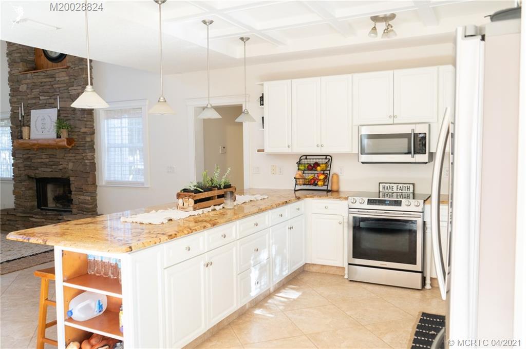 4680 Jorgensen Road Fort Pierce, FL 34981 - Photo 15 of 41 Gallery Image 15