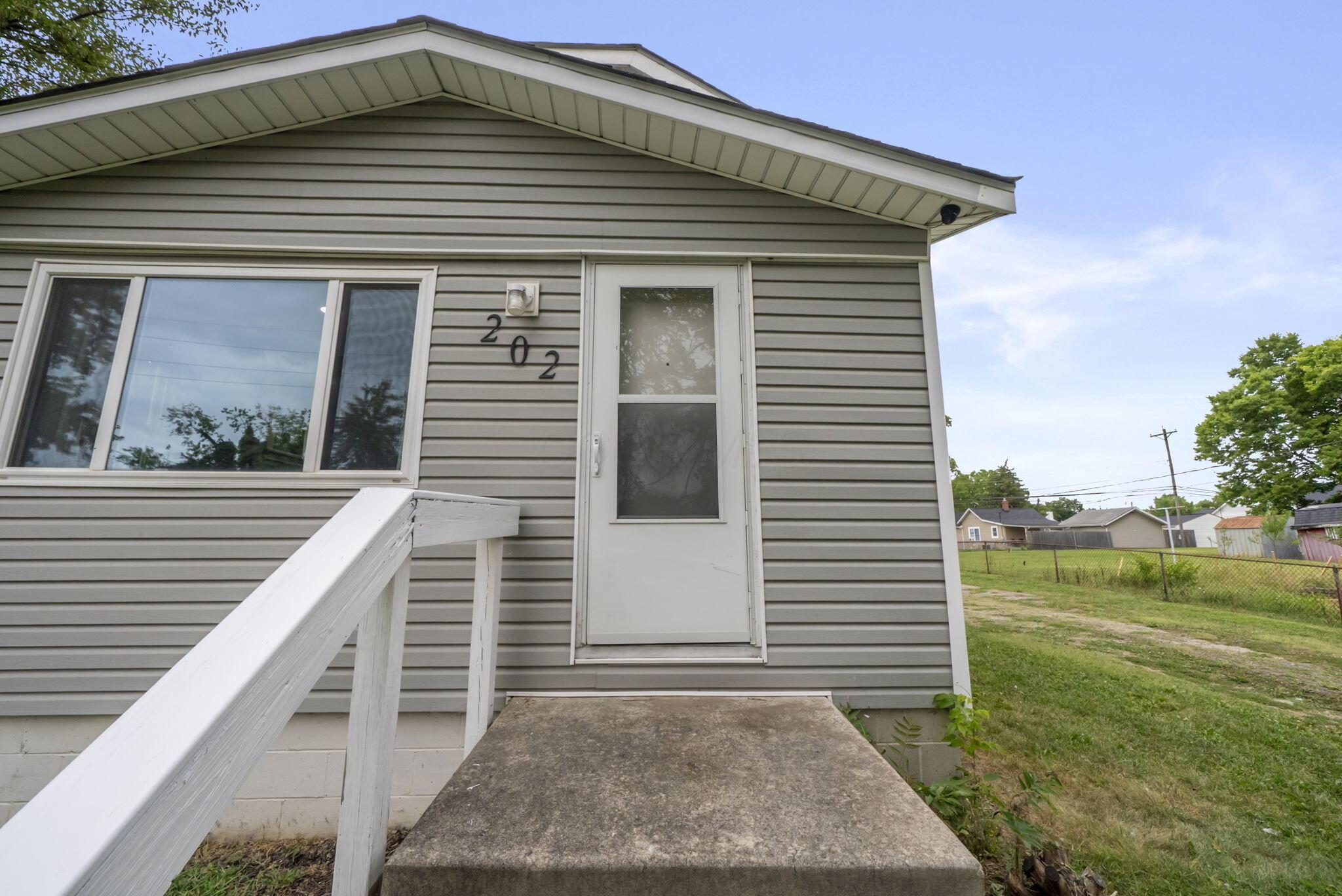 202 Williams Road Columbus, OH 43207 - Photo 45 of 50 Front