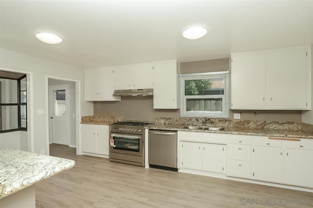 13012 Conley Street Poway, CA 92064 - Photo 5 of 25