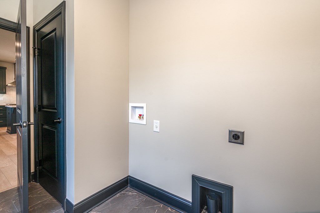 325 River Mountain Road Murphy, NC 28906 - Photo 33 of 57 a view of a hallway