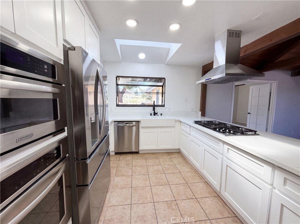 15852 Mandan Road Apple Valley, CA 92307 - Photo 2 of 28
