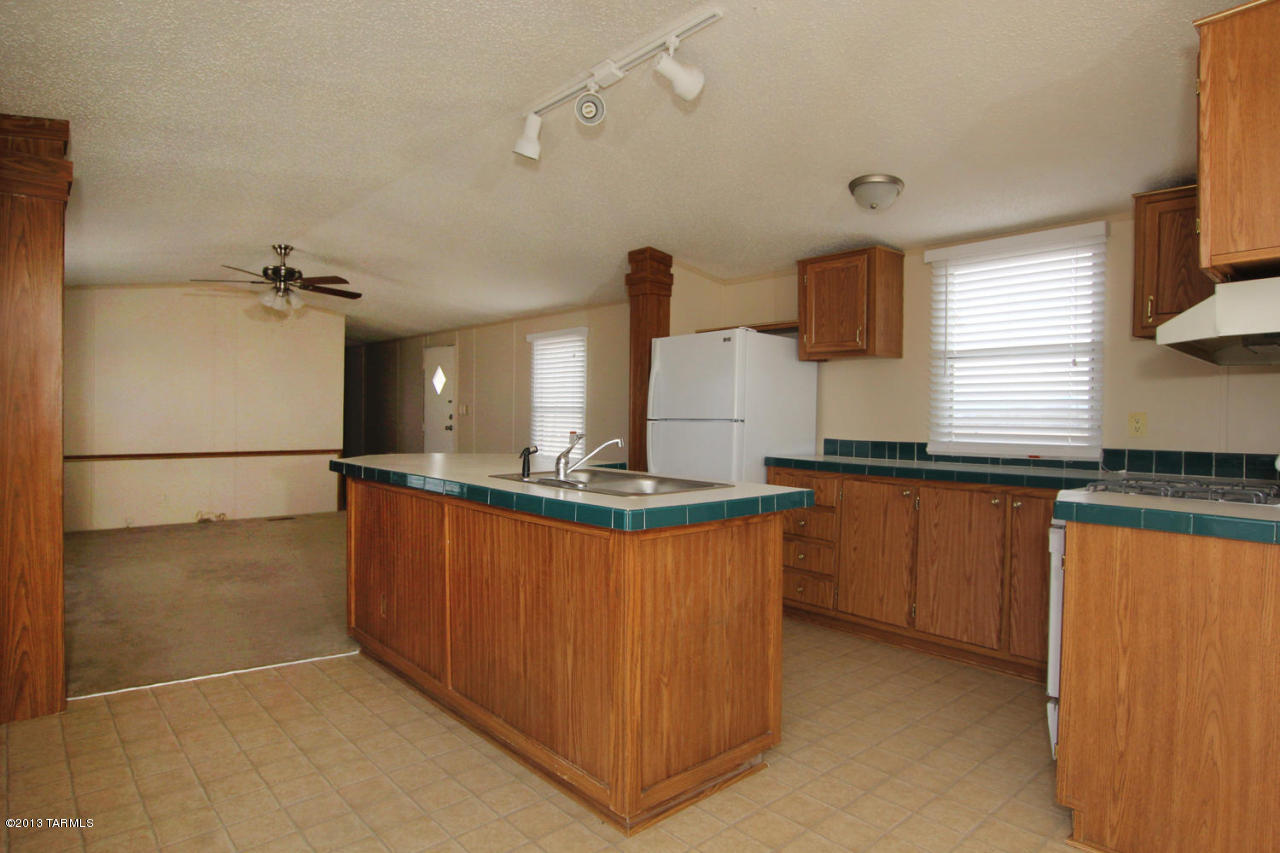 11058 West Kushmaul Road Tucson, AZ 85735 - Photo 12 of 21 Gallery Image 12
