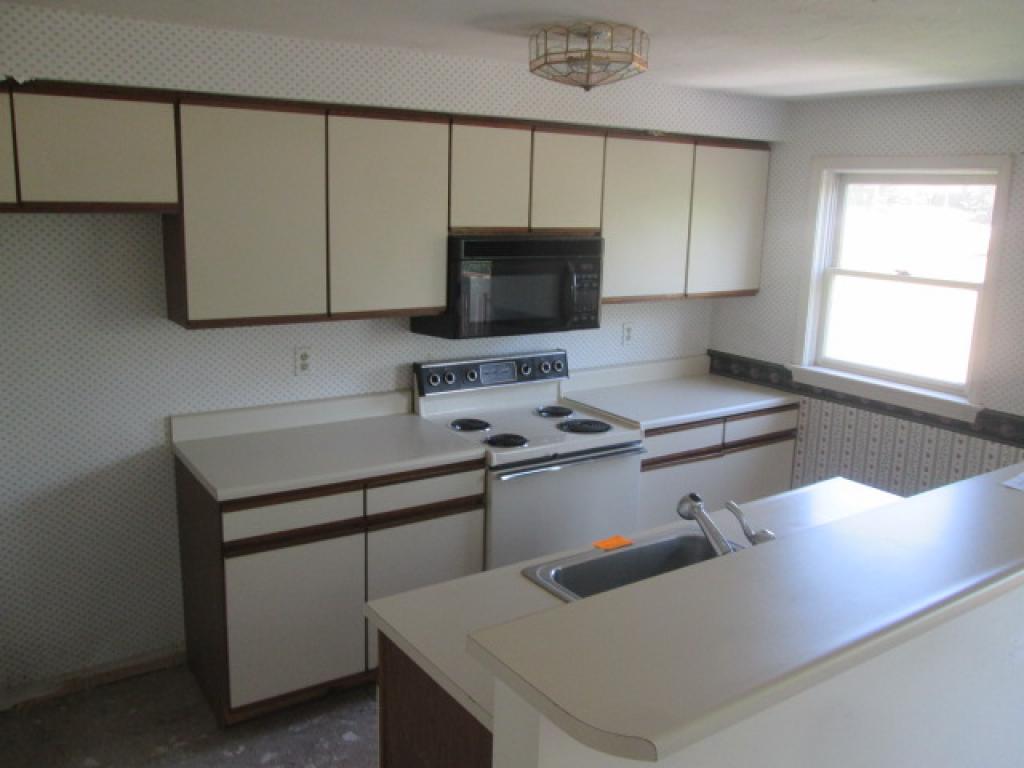 358 Circle Road, Unit 358 Manchester, NH 03103 - Photo 3 of 10