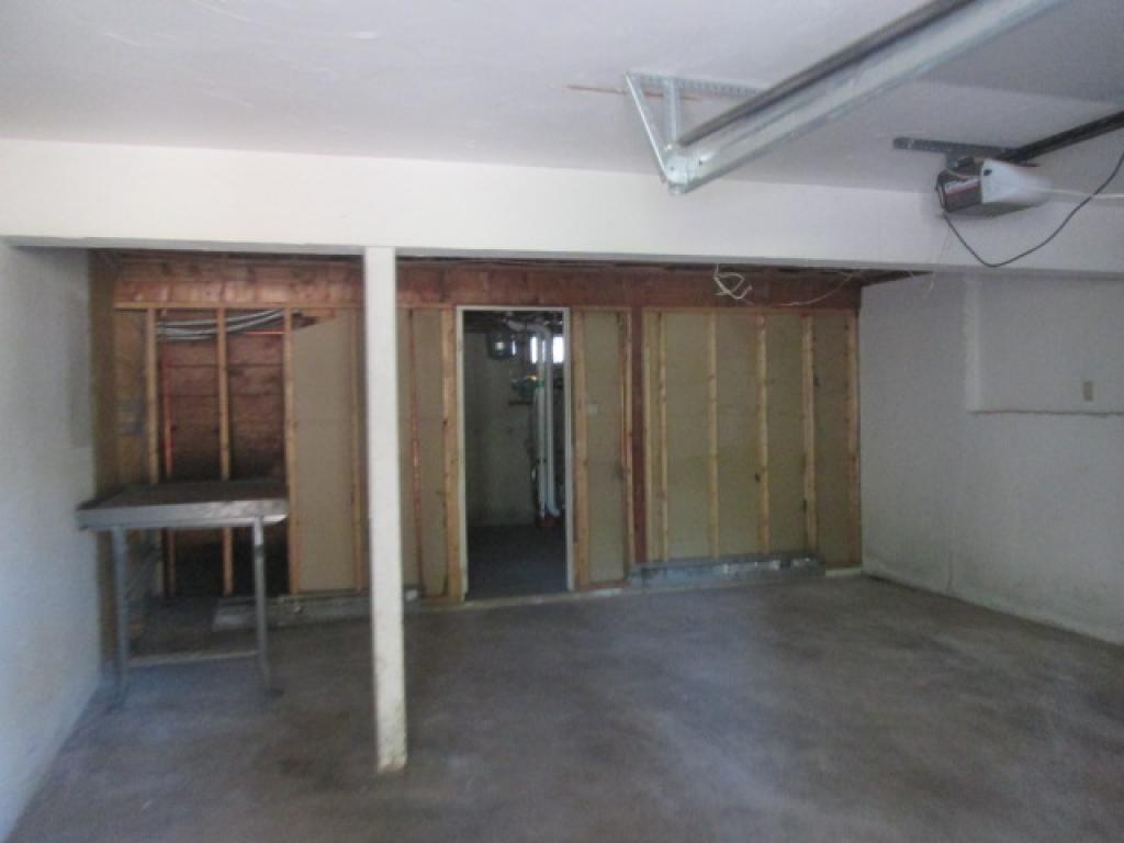 358 Circle Road, Unit 358 Manchester, NH 03103 - Photo 7 of 10