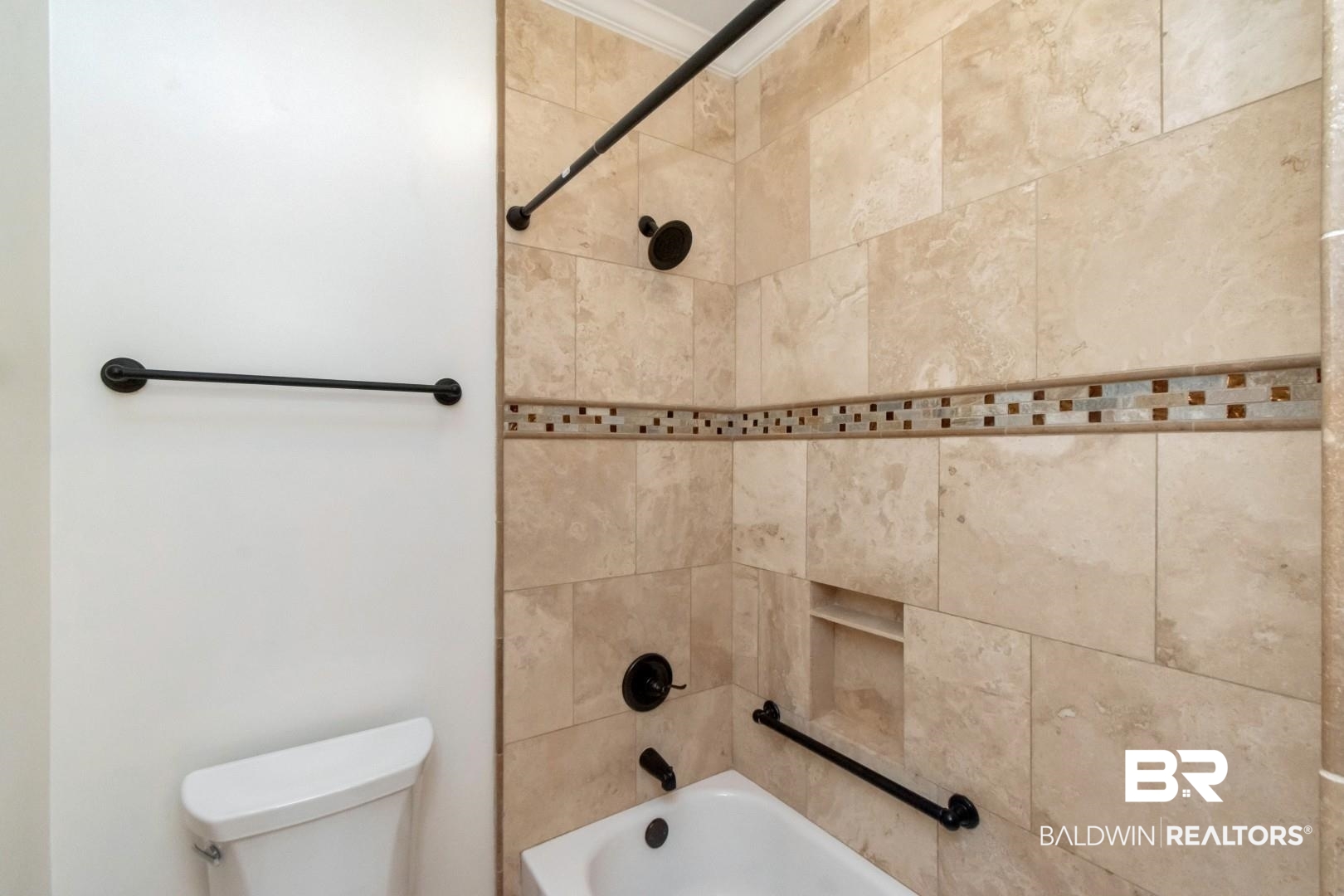 311 Wacker Lane North Mobile, AL 36608 - Photo 23 of 37 Bathroom