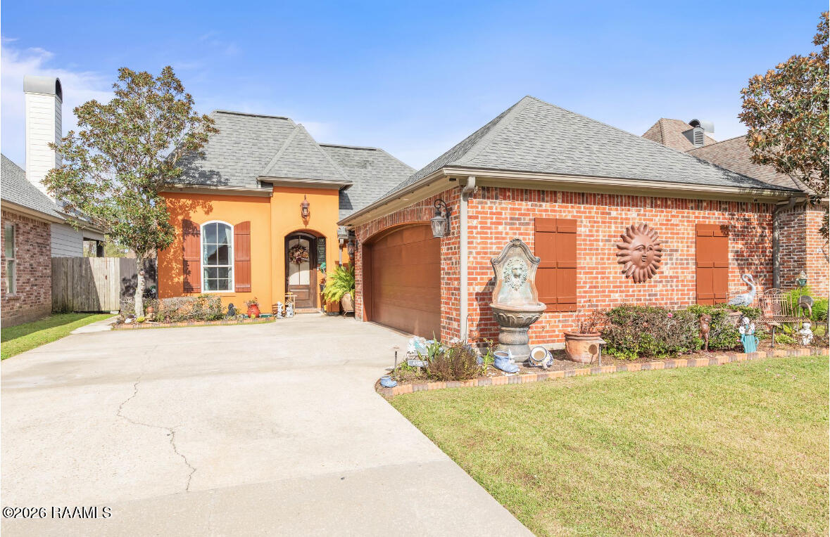 107 Octavia Drive Scott, LA 70583 - Photo 2 of 19 IMG_6882