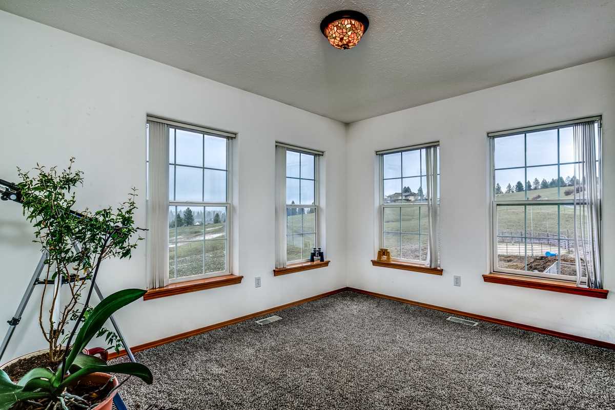 14919 East Meadows Road Mica, WA 99023 - Photo 11 of 20