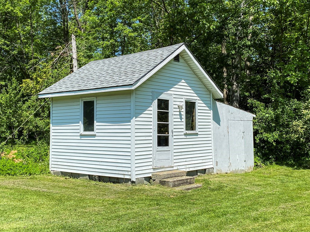 455 Cumberland Head Road Plattsburgh, NY 12901 - Photo 34 of 49 Gallery Image 34