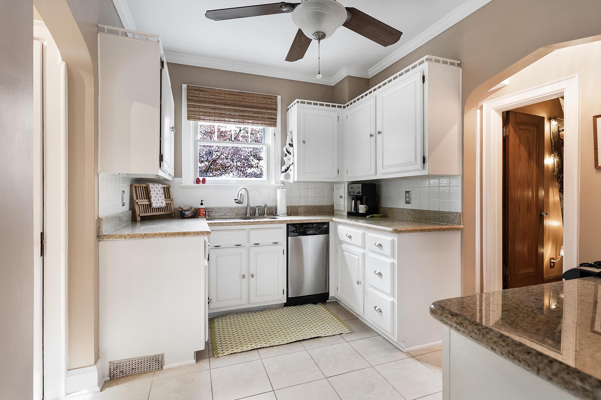 385 Mimring Road Columbus, OH 43202 - Photo 15 of 46