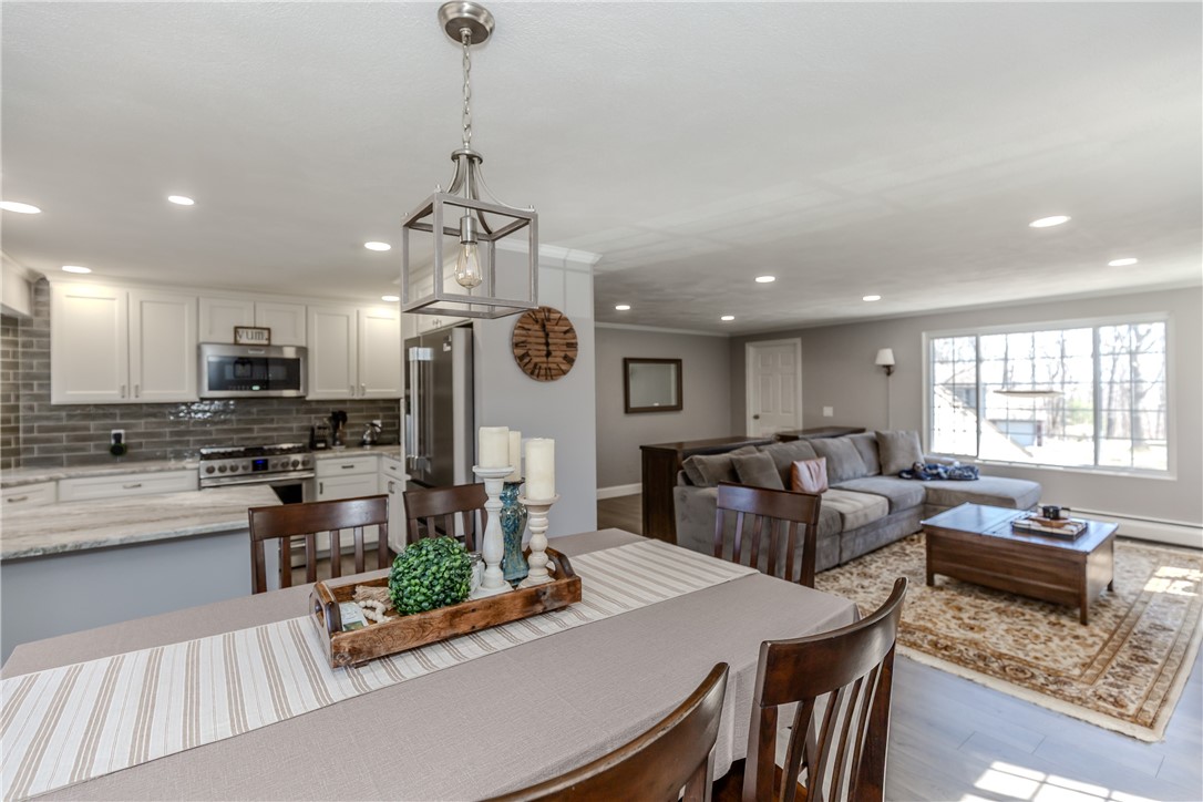34 Eagle Run, Unit C Warwick, RI 02818 - Photo 7 of 29 Open layout!