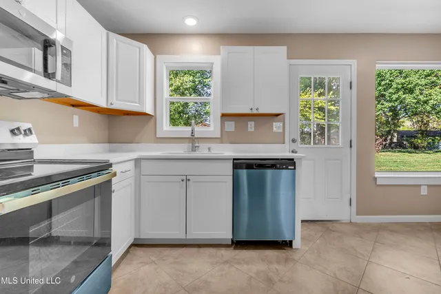 $210,000 | 656 Coleman Avenue, Holly Springs, MS 38635