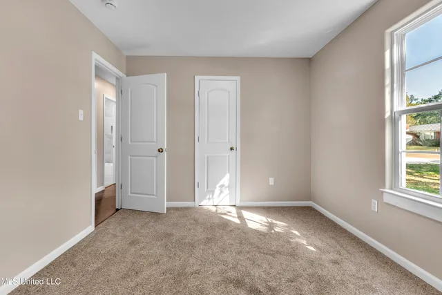 $210,000 | 656 Coleman Avenue, Holly Springs, MS 38635