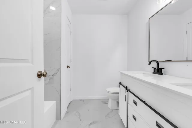 $210,000 | 656 Coleman Avenue, Holly Springs, MS 38635