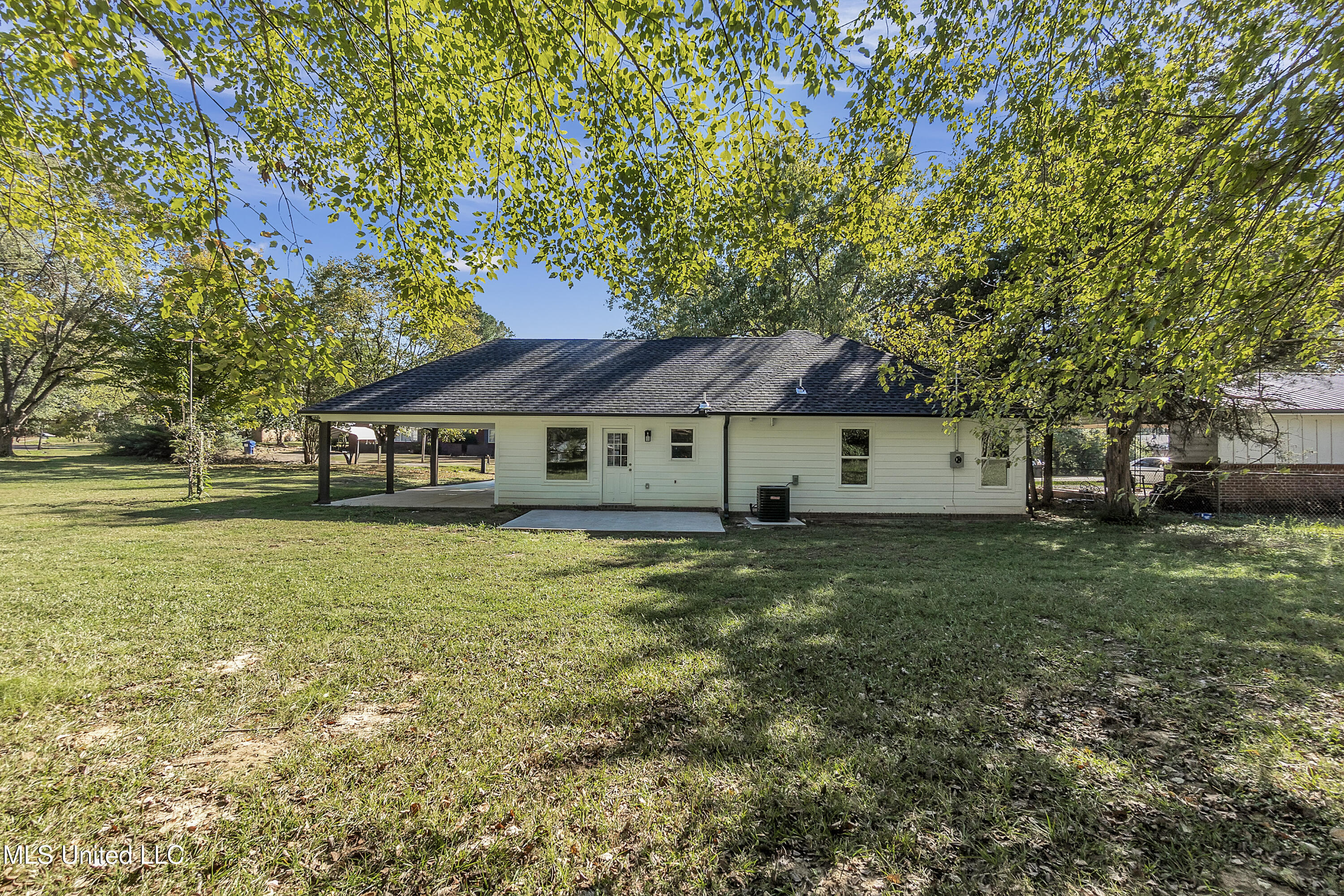 656 Coleman Avenue Holly Springs, MS 38635 - Photo 27 of 31 IMG_4197