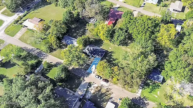 $210,000 | 656 Coleman Avenue, Holly Springs, MS 38635