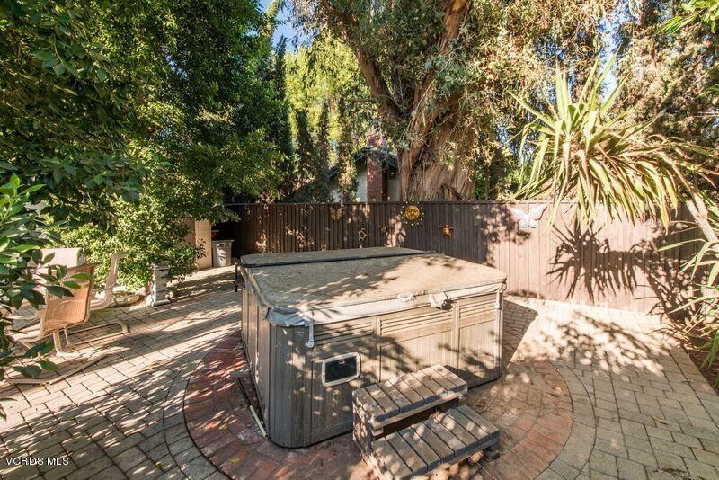 19620 Leadwell Street Reseda, CA 91335 - Photo 25 of 28 a view of outdoor space and yard