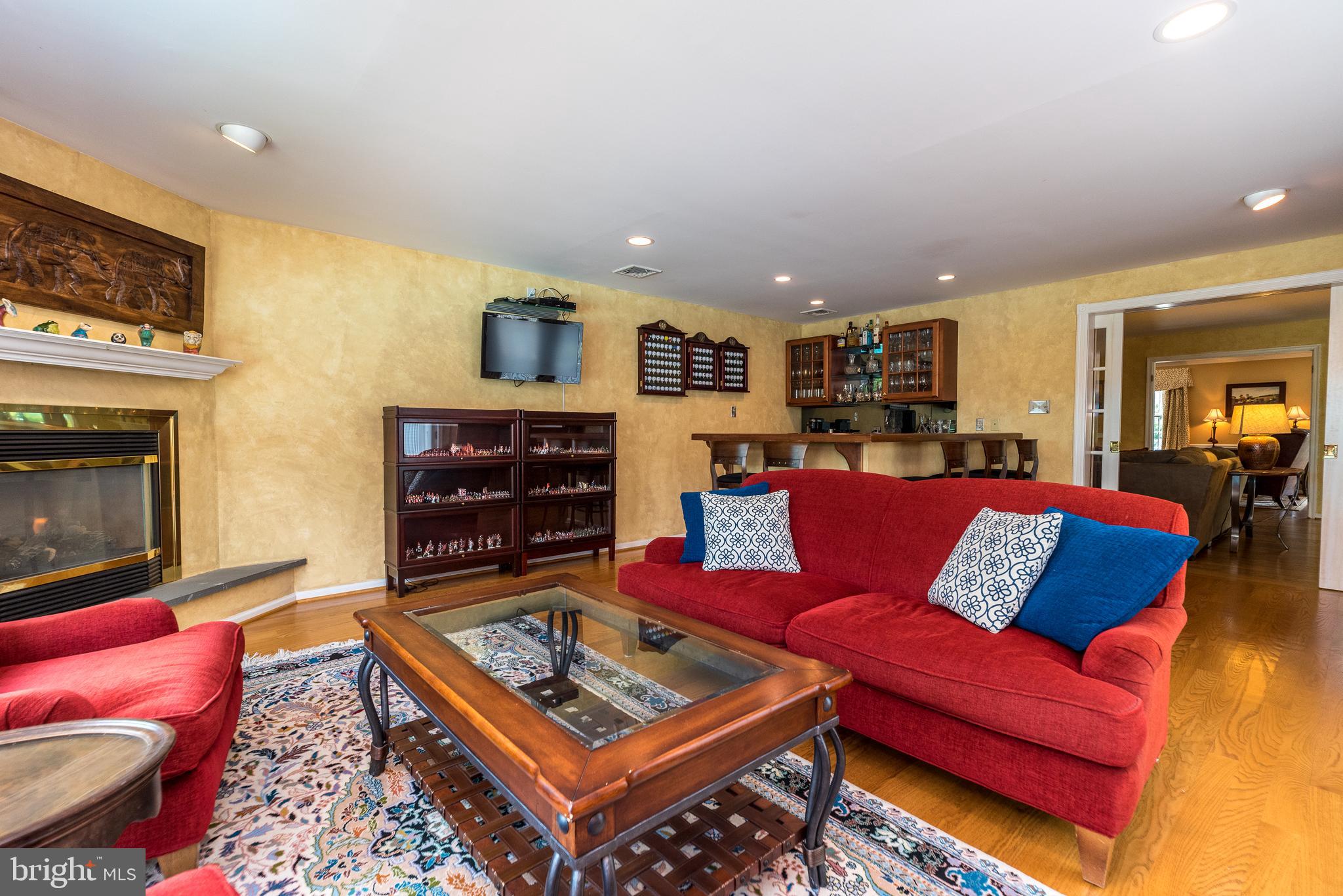 728 Signal Hill Road Dresher, PA 19025 - Photo 27 of 100 Family room