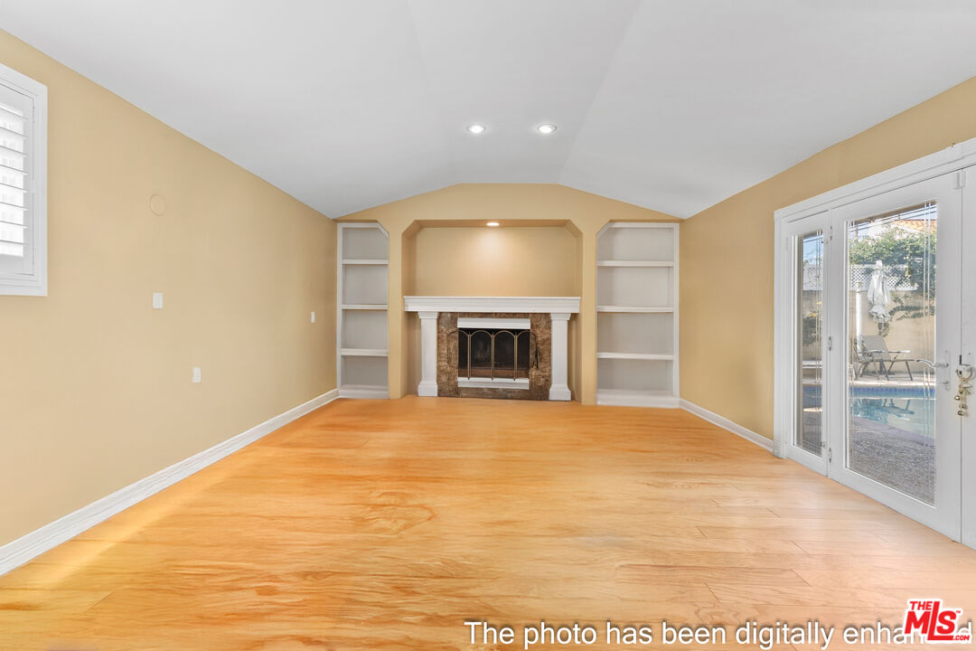 2151 Olga Street Oxnard, CA 93036 - Photo 13 of 32