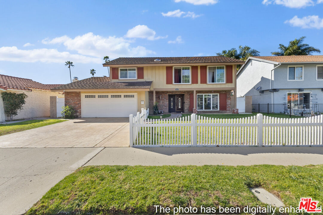 2151 Olga Street Oxnard, CA 93036 - Photo 2 of 32