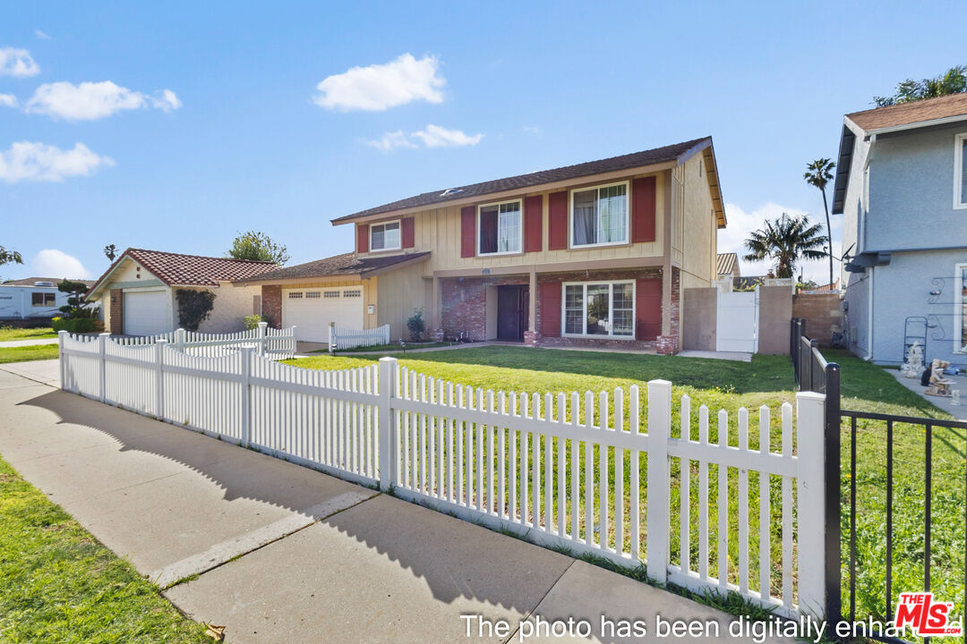 2151 Olga Street Oxnard, CA 93036 - Photo 3 of 32