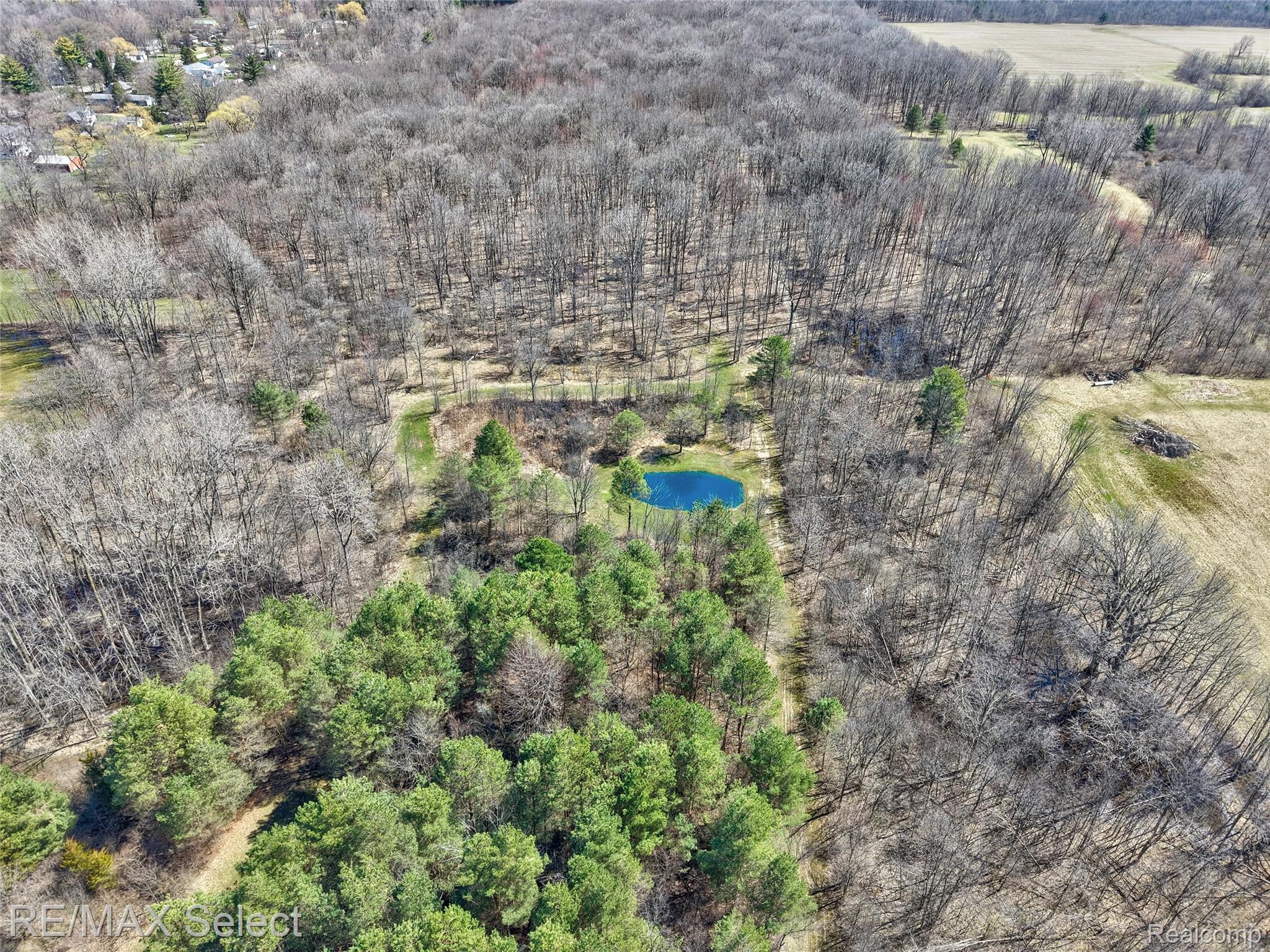 3309 South Vassar Road Davison, MI 48423 - Photo 37 of 45 3309 S. Vassar Rd 047.jpg