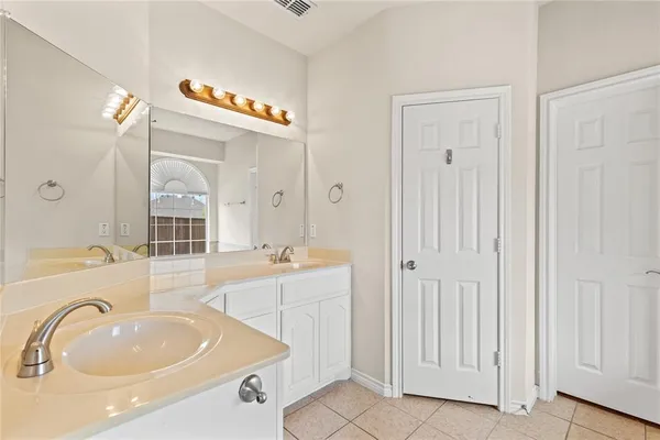 $689,000 | 613 Windward Drive, Murphy, TX 75094
