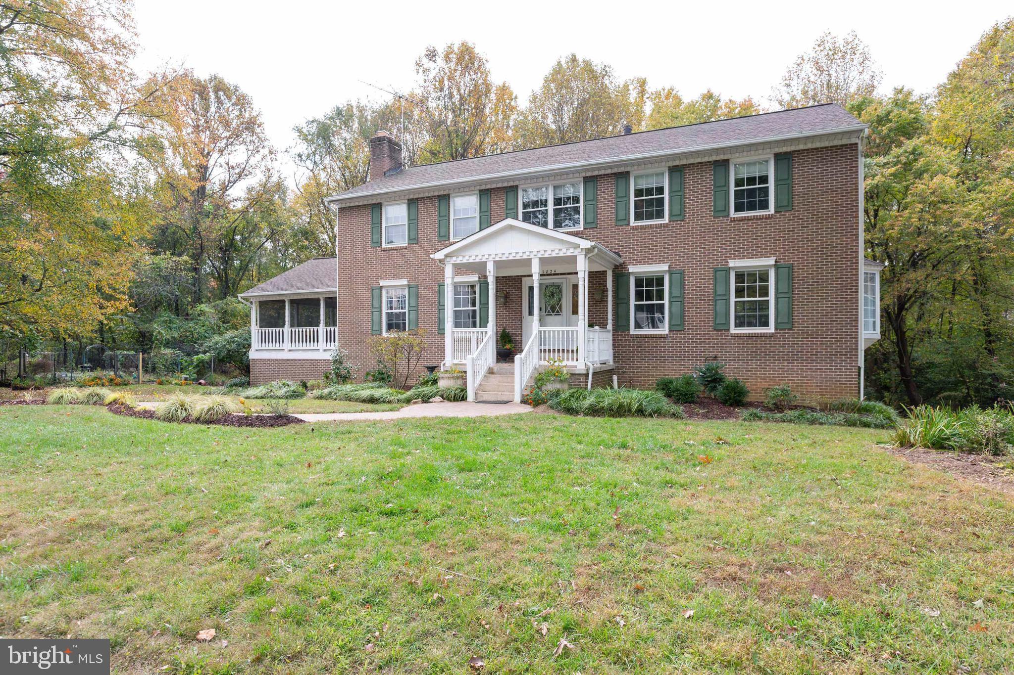 2824 Rifle Ridge Road Oakton, VA 22124 - Photo 4 of 50 Surrounded by lush mature trees