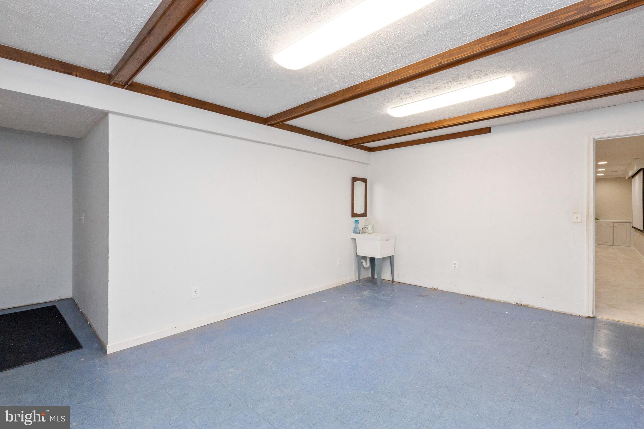 2824 Rifle Ridge Road Oakton, VA 22124 - Photo 36 of 50 Lower level storage/work room w/sink