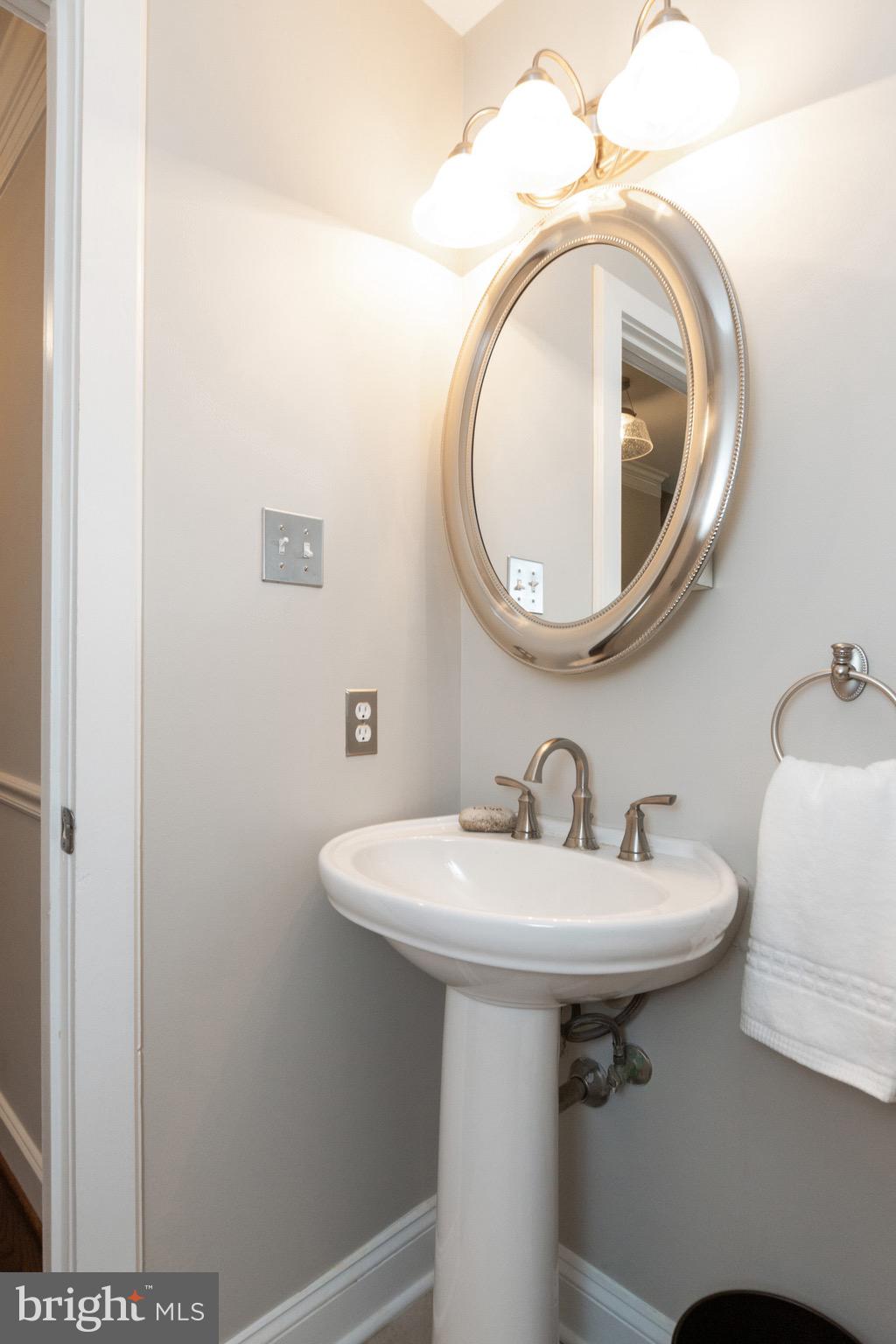 2824 Rifle Ridge Road Oakton, VA 22124 - Photo 10 of 50 Main level powder room